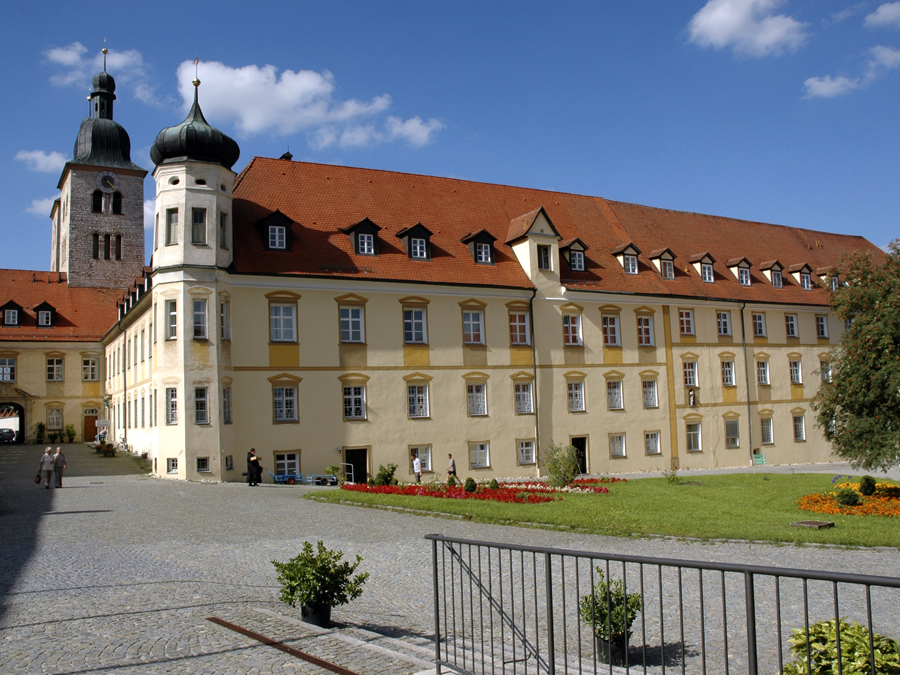 Am Benediktusweg.